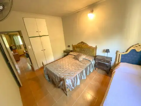 Casa Quinta. Ruta 18 entre Alamo y Ombú, Los pinos