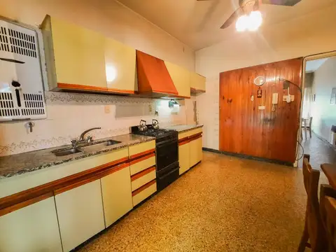 Departamento 4 ambientes con 1 baño