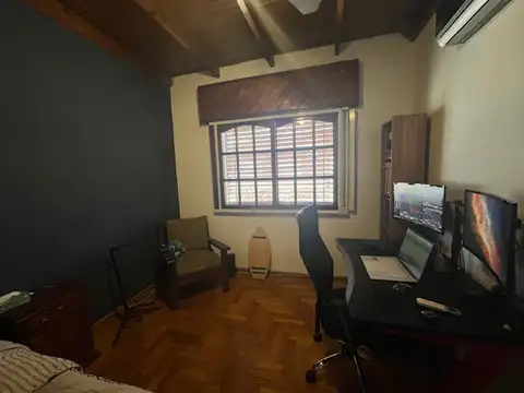 Casa 5 Ambientes con Garaje, gran Patio y Terraza. Apto Credito