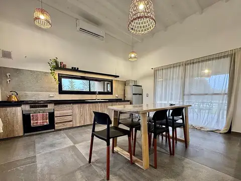 Casa 4 ambientes con 3 baños