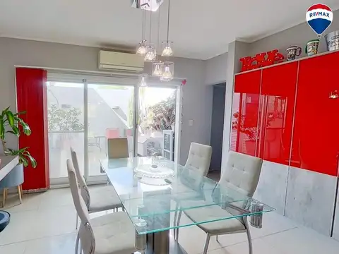 Depto Tipo Casa 4 ambientes con 2 baños