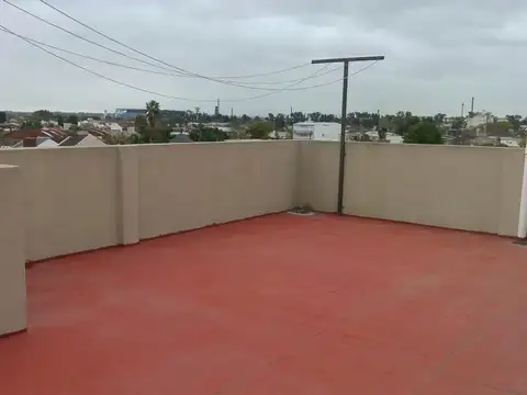 FINANCIACION  Amplio Semipiso moderno, luminoso, 3 ambientes en el centro.