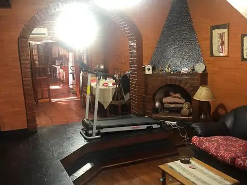 Casa 4 ambientes con 3 baños