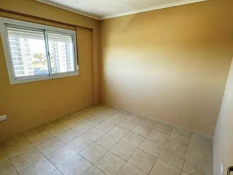 Duarte Quiros al 4900