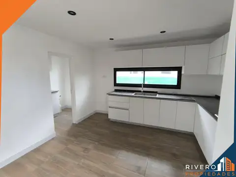 Casa en venta c/ cochera en Horizontes al Sur