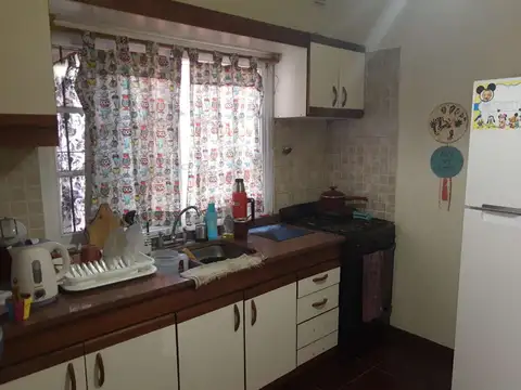 CASA 3 AMB +5 DPTOS.DE 2 AMB.EN VENTA SAN MIGUEL