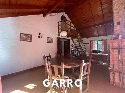 Casa 4 ambientes con 2 baños