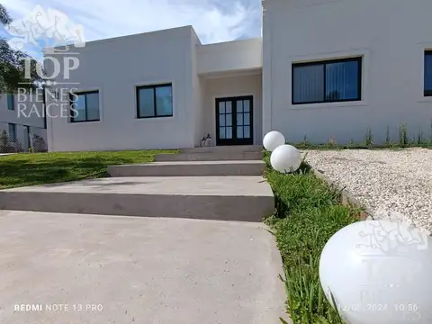 Casa en Venta en San Matias, USD 295.000