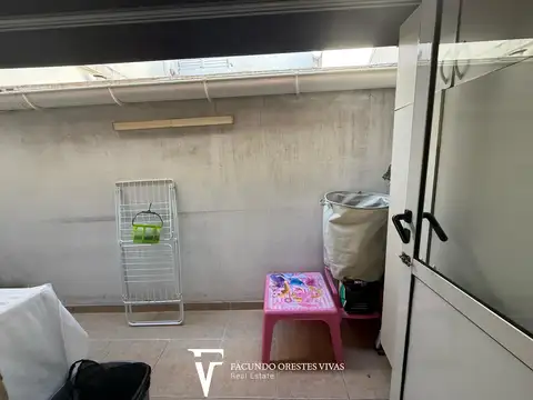 Depto Tipo Casa 3 ambientes con 2 baños