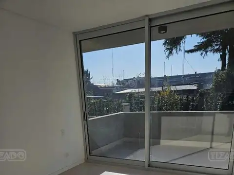 Departamento en Alquiler con 2 cocheras