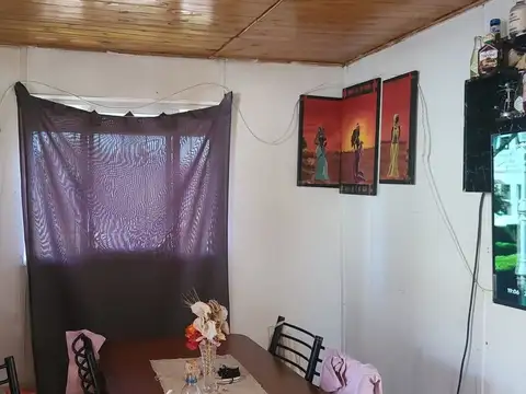 Venta de dos viviendas industrializadas, Medrano