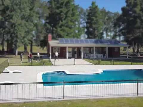 Terreno en Venta en Los Tres Pinos, USD 17.900