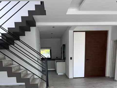 Casa en Venta en Dique Lujan, USD 350.000