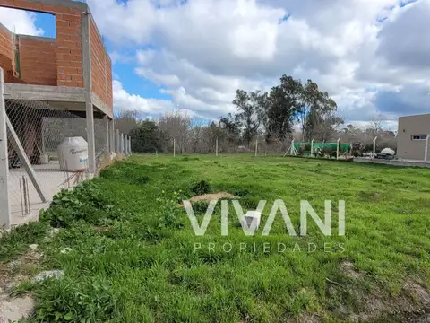 Terreno en Venta en Los Hornos, USD 9.900