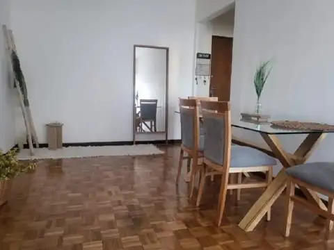 Domingo Faustino Sarmiento 1700, Piso 2