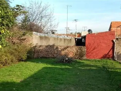 Casa en Venta en Isidro Casanova, USD 108.000