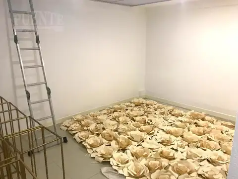 Excelente Local sobre Ruta 52, Canning!