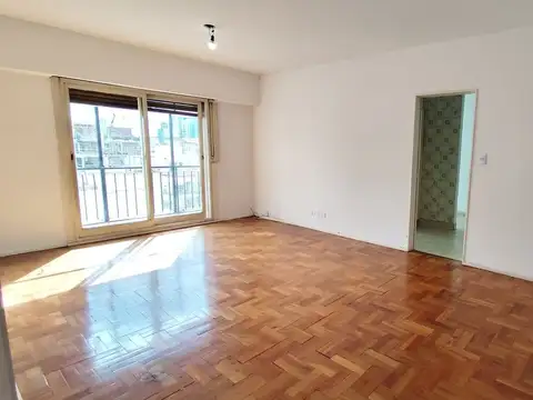 Oficina 4 ambientes con 3 baños