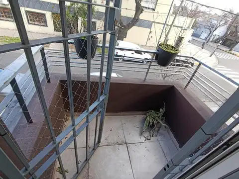 ph tipo duplex en 2 plantas con balcon, patio y terraza