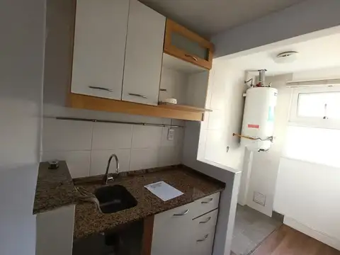 Depto Tipo Casa en Alquiler de 1 dormitorio