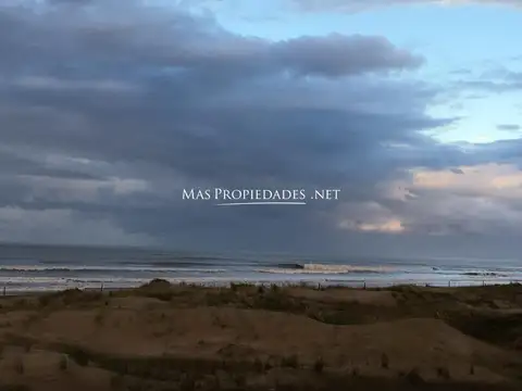 Terreno en Venta 20  mts Fondo