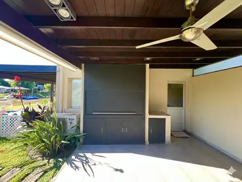 Casa en Venta en Isla Del Este, USD 330.000