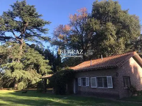 Casa quinta venta 3 ambientes en Parque San Luis Tortuguitas lote de 2100 m2