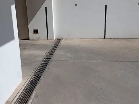 Cochera en venta - 13mts2  - La Plata
