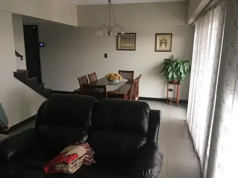 Departamento 5 ambientes con 3 baños