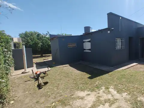 Casa en alquiler en calle 221-Ingenieros