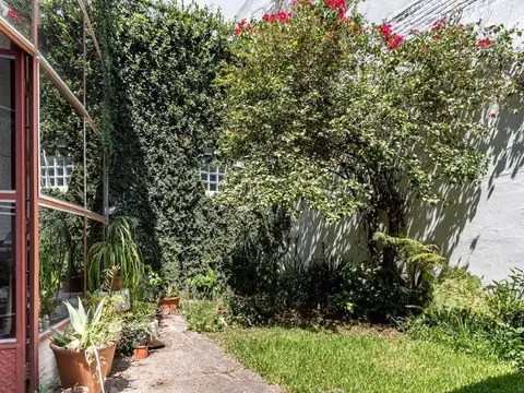 Casa en Alquiler en Chacarita, USD 7.500