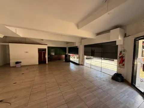 Local en Alquiler 8 años