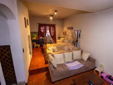 Casa en Venta en Don Torcuato, USD 185.000