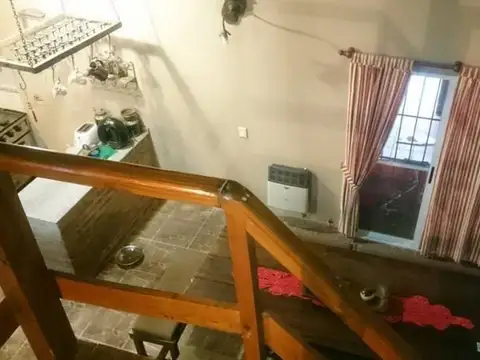 Casa 4 ambientes con 2 baños