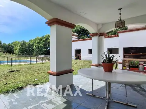 ALQUILER CASA 5 AMBIENTES EN EL SOLAR DE CAPILLA