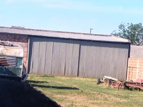 LOTE EN VENTA CON GALPON