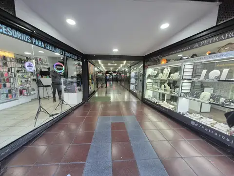 Local en Venta en Flores, USD 111