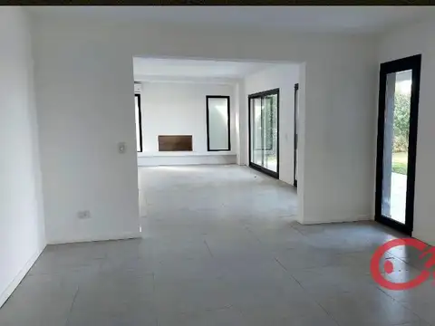 Casa en venta de 3 dormitorios en Puertos del Lago - Muelles