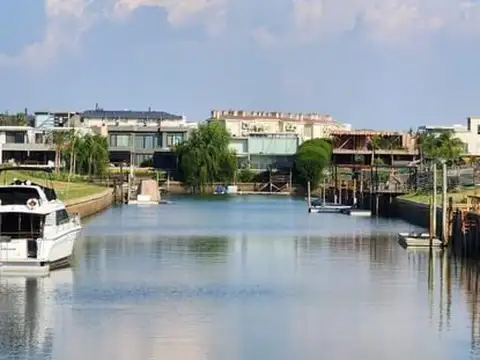 Lote al Río en Venta en El Yacht, Nordelta 100