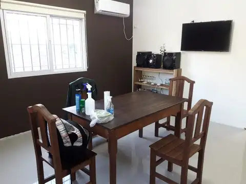 Casa en Venta en Castelar, USD 88.000