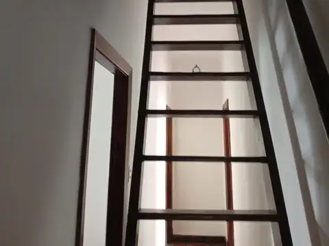 Casa a refaccionar en venta en Beccar