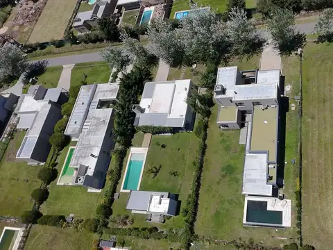 Casa en Alquiler de 3 dormitorios