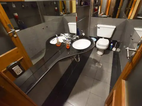 Oficina en Venta 60 años