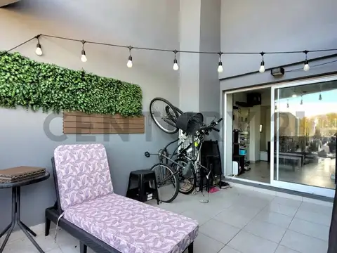 VENTA DUPLEX 2 AMBIENTES CON ESCRITORIO, TERRAZA Y BALCON - APTO CREDITO