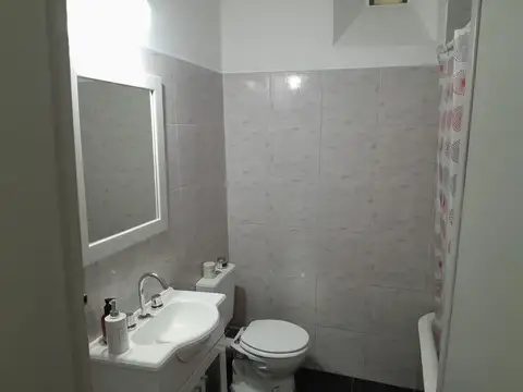 Depto Tipo Casa en Venta en Lomas De Zamora, USD 65.000