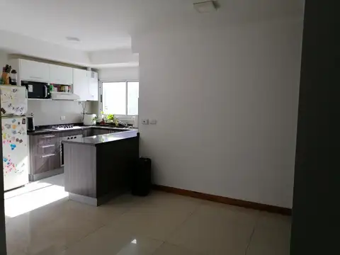 Departamento 4 ambientes con 3 baños