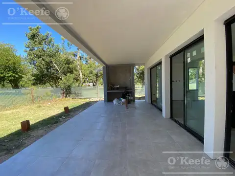 Casa en Venta con 1 cochera