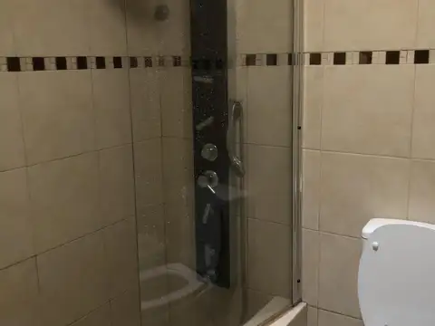 VENTA CASA SEIS AMBIENTES ITUZAINGO SUR