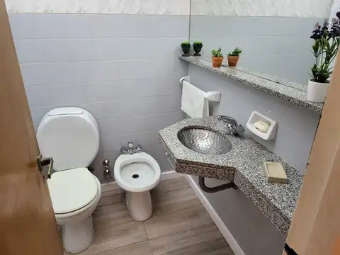 Marcelo T. De Alvear 600, Piso 7