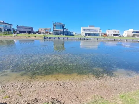 Terreno en Venta de 836,0 m2